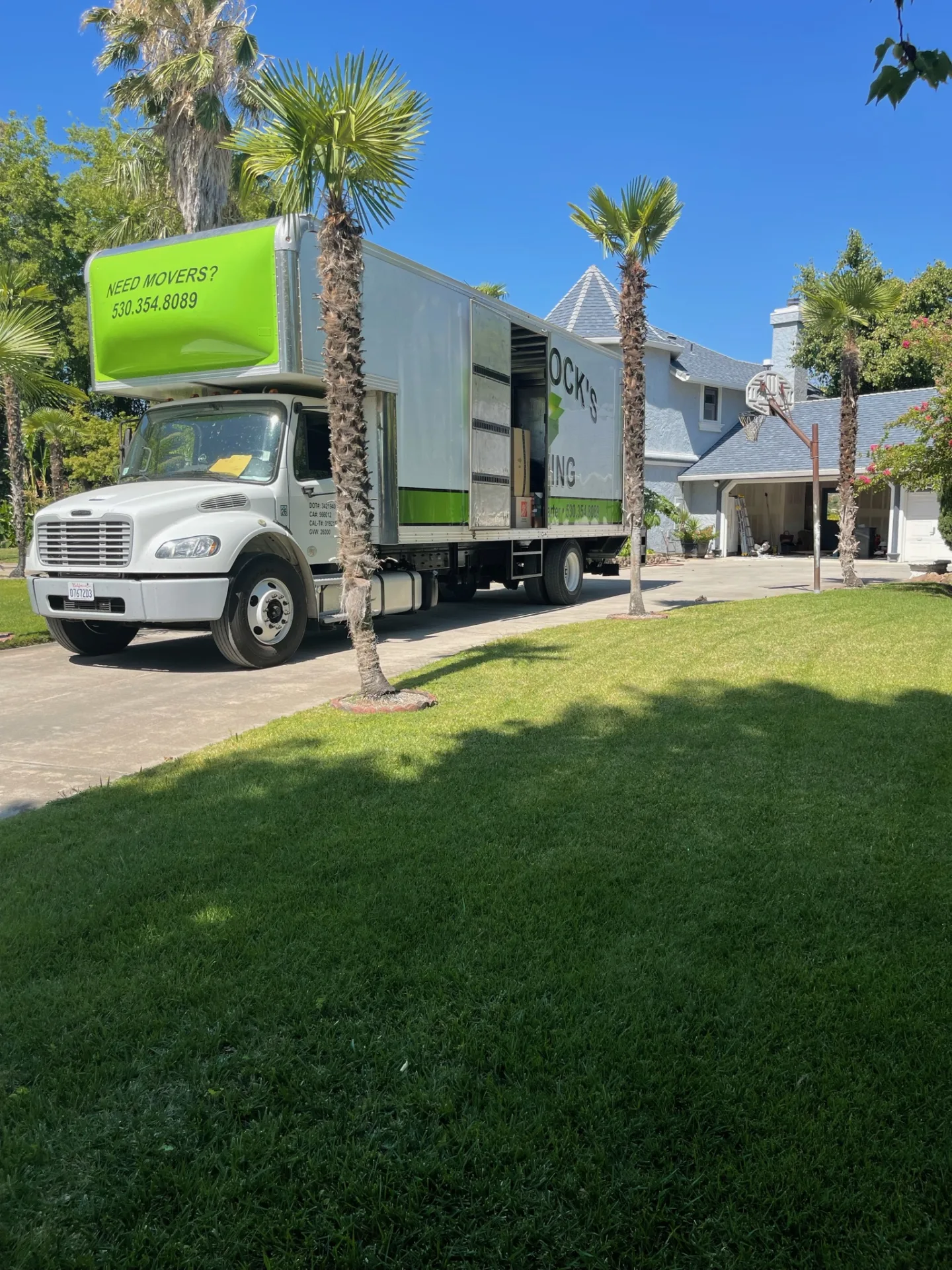 Murdock’s moving crew preparing a Chico to Las Vegas move